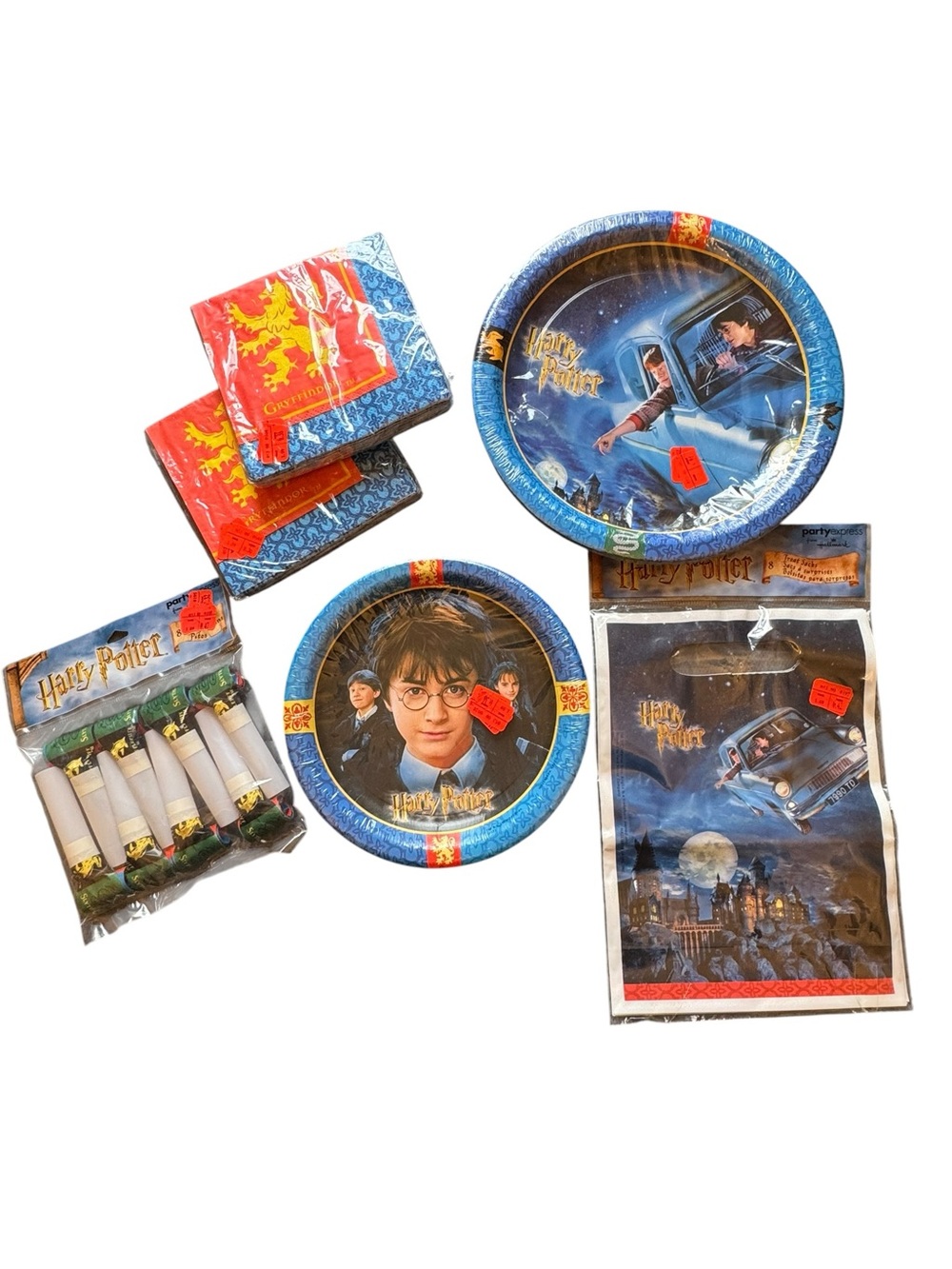 Warner Bros. Harry Potter Blue & Red Disposable Party Tableware Set- 8 kids - Picture 2 of 3